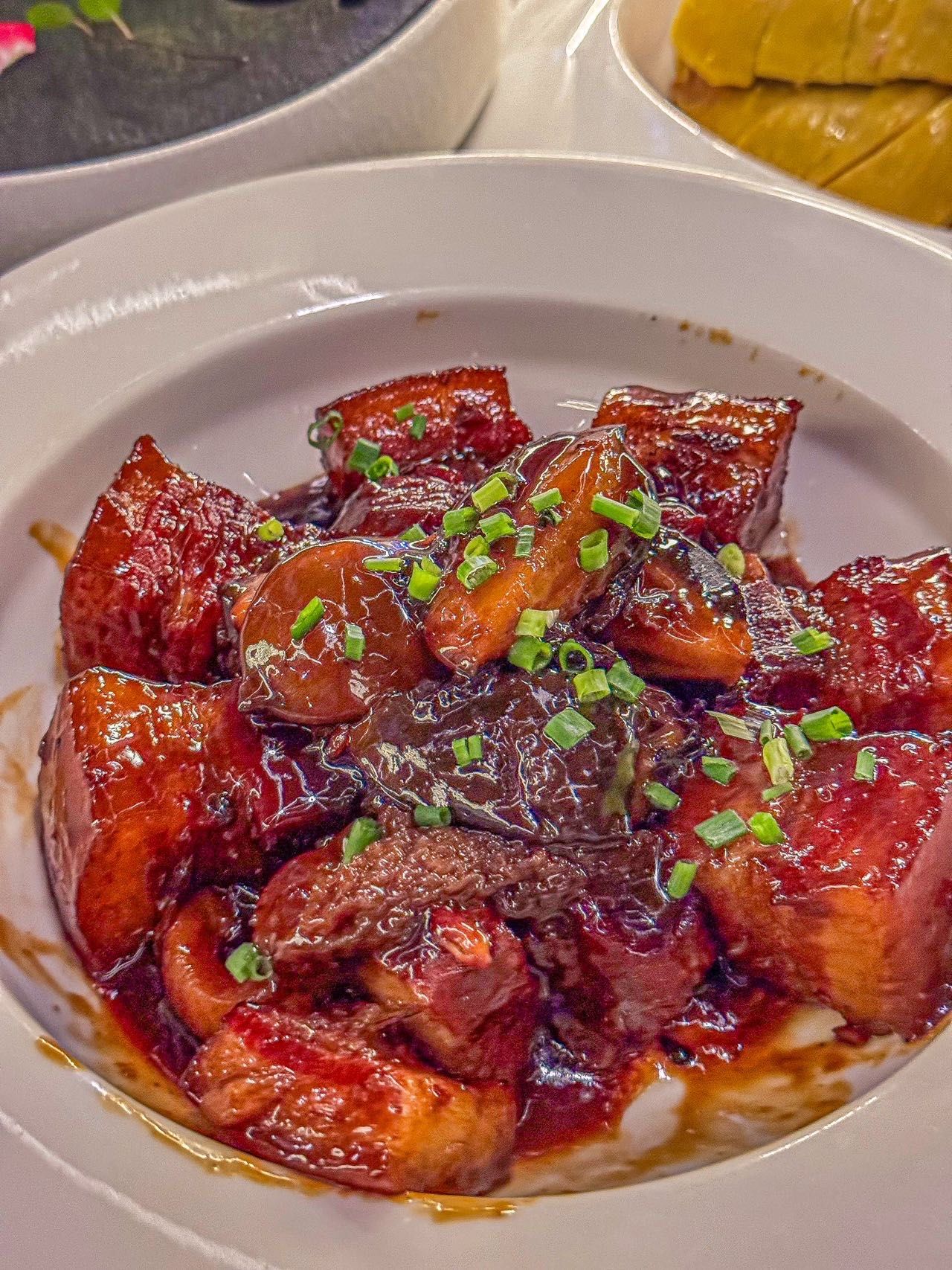 用竹荪蛋来搭配红烧肉,这样的风味好惊艳,瞬间就会喜欢上的菜品,为了