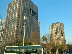 -上海跨国采购会展中心