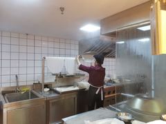 -呷佬·长沙手工米粉(金沙江路店)
