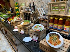 自助取餐区-佛山皇冠假日酒店-西餐厅