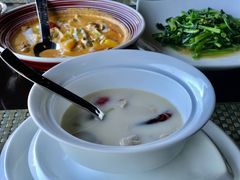 椰汁香茅鸡汤-食肆&Fourteen(武林夜市店)