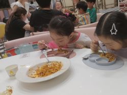 -奈尔宝·儿童乐园·亲子餐厅(鄞州万达店)