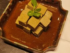 -红鼎豆捞·非遗鲍皇汤火锅(宝丰路店)