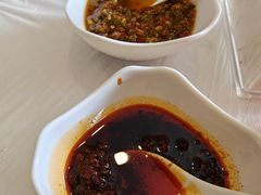 -鲁朗纳麦石锅鸡庄园
