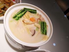 -原味田园·客家菜·土窑鸡(中航城君尚购物中心店)