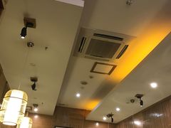 -臻吃客主题餐厅(人民路店)