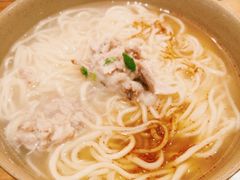 猪肘汤面-亮亮面馆(经六路店)