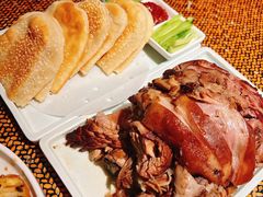 肘子夹饼-四世同堂·京菜·烤鸭(双井店)