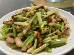 -健跳小海鲜(人民路店)