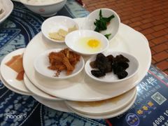 -桥香园云南过桥米线(金马碧鸡店)