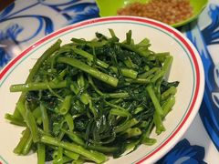 -川流不息·地道川菜·小龙虾(新松江路店)