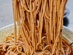 米线-老奶烧肉米线