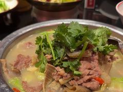 -川流不息·地道川菜·小龙虾(新松江路店)