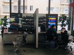 -上海星瀚奔驰4S店(红柳路店)