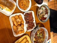 -爆炸头阿姨小四川正宗川味小吃(无任何分店)