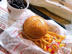 -The Habit Burger Grill 哈比特汉堡(复兴soho店)