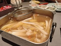 -左庭右院鲜牛肉火锅黑金店(陆家嘴中心店)