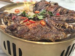 -嗨辣小聚·盘锦河蟹·海鲜烧烤龙虾(盘锦十年好店)