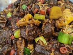 牛腩荷包蛋-英子家庭菜馆(系马桩店)