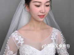 -群丽化妆摄影美甲纹绣培训学校