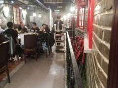大堂-东口码头·烧鸽子·鱼头泡饼·地方菜(金鹰悦城店)
