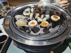 -围炉肉舍•炭烤活鳗•丹东海鲜烤肉(步行街店)