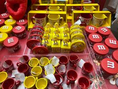 -m豆巧克力世界(上海世茂广场店)