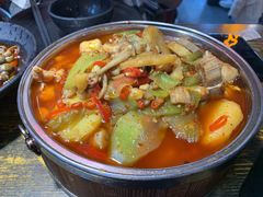 -老闵田螺馆·南昌特色小炒(梦时代店)