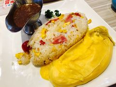 流金咖喱牛肉蛋包饭-必胜客(上海新南方商城PH店)