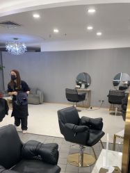 点击看大图 -八佰伴8008星级形象店