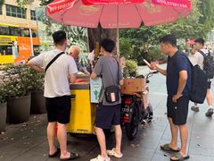 -詹爷爷乌节路街头冰淇淋