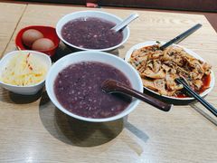 -三好食堂(煎饺·馄饨·肉饼米线·盛世广场店)