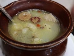 圆盅鸡汤-胡成记口蘑龙眼包子(盐道街店)