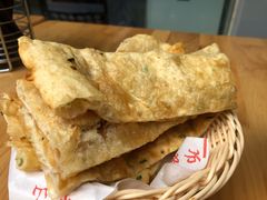 油饼-方中山胡辣汤(成都首店)