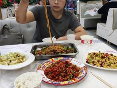 -江城燕子大排档(江汉路步行街店)