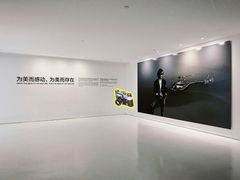 -罗红摄影艺术馆