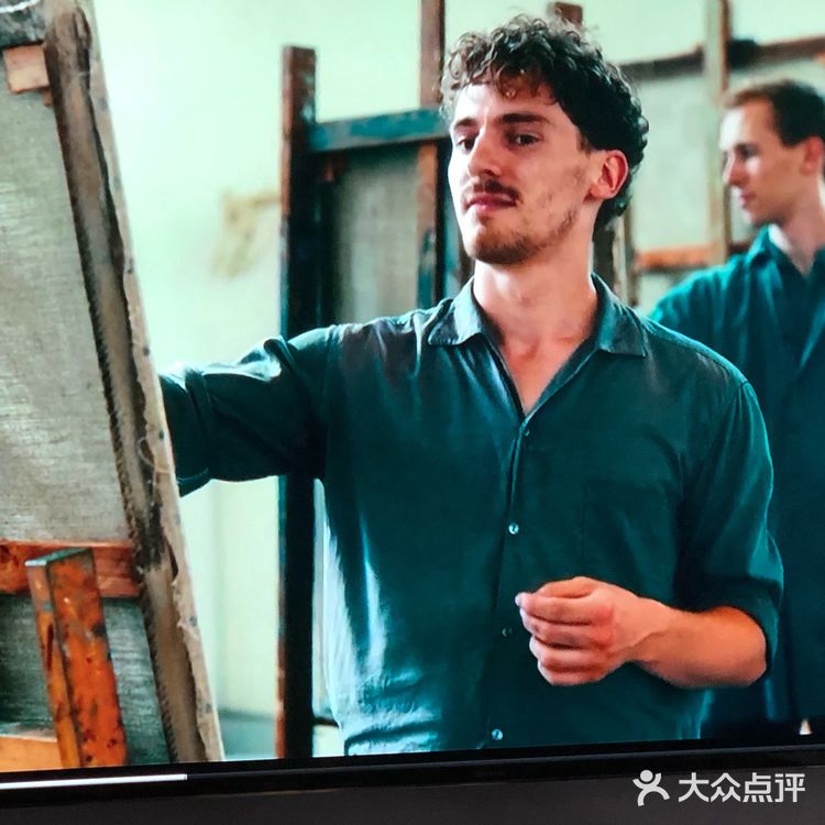 主演：汤姆-希林。葆拉-贝尓