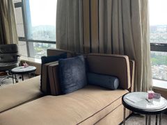 -中山利和希尔顿酒店