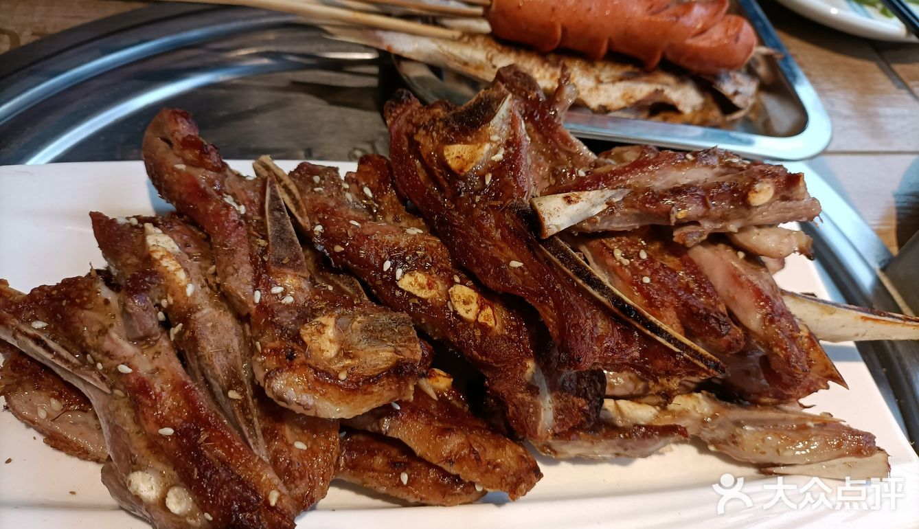 一年多没吃烧烤了，今天家人聚餐，又来了这家店