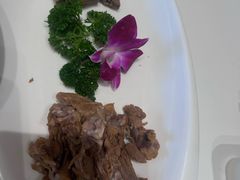 -梅利汴京烤鸭•开封豫菜地标店(东大街店)
