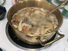 -阿鹏故事野生菌火锅(古城店)