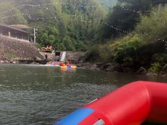 -安吉龙王山峡谷漂流