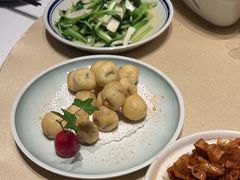 -八府香鸭·啫啫煲(华山路店)