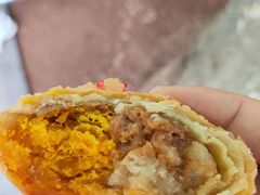 咸蛋黄鲜肉月饼-真老大房(南京东路店)