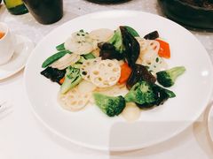 -上海小南国(仲盛世界商城店)