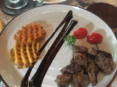 -动动咖啡清真西餐厅