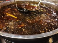 -肖肖酸萝卜鱼火锅(总店)