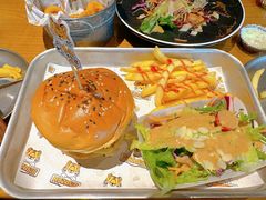-HUZI虎滋精酿餐吧(京西大悦城店)