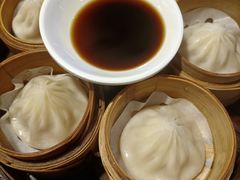 鸡汁鲜肉小笼汤包-南小馆(迪士尼小镇店)