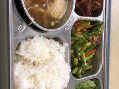 -华胜奔驰宝马奥迪专修连锁(虹梅南路店)